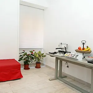 Houspitality Nero ** Roma
